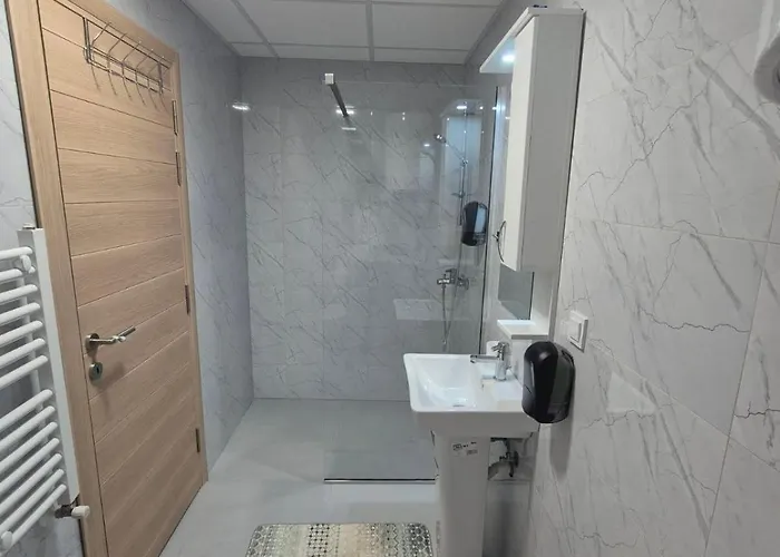 Golden 25 Апартаменти Скоп'є